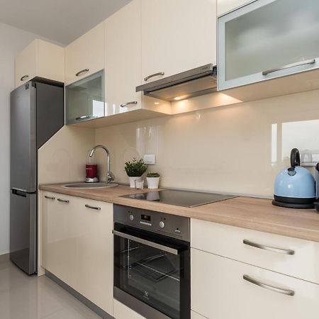 Zoran Brand New Modern Apartments Mandre Exterior photo